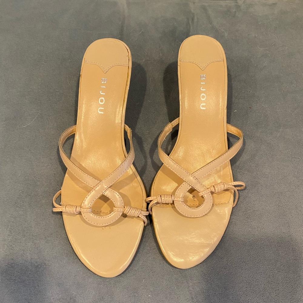 Bijou tan heels 7.5